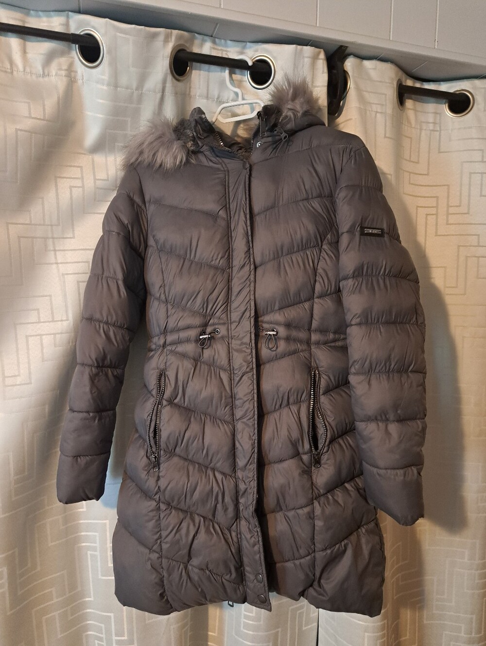Women's Gray/purple Quilted Puffer Coat with Faux Fur Trim